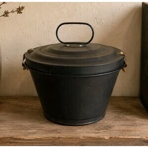 Vintage Primitive Metal Baking Mold with Lid Farmhouse Kitchen Decor